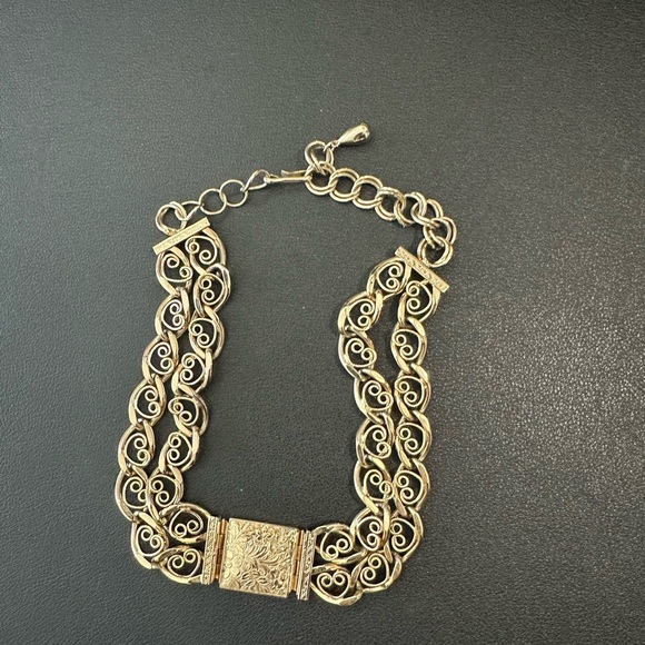 Vintage Gold Filagree chunky choker - Picture 9 of 9